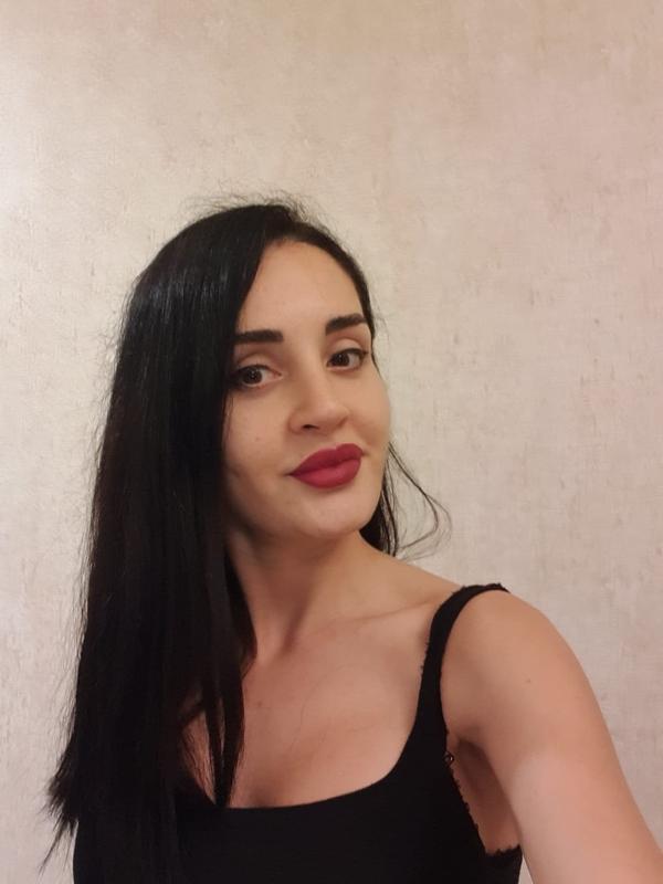 Discover Passionate Moments with Noa Crimson Today